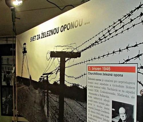 H 17 Pohled za železnou oponu